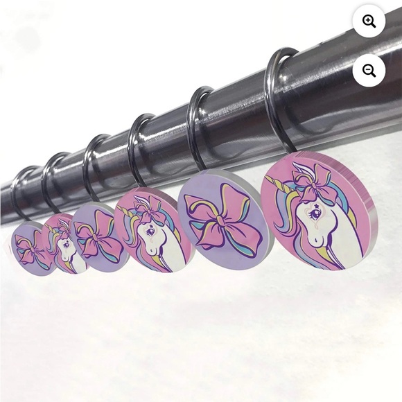 COPY - Jojo Siwa 14 piece shower curtain set with tufted rug 72 x 72 - Picture 6 of 6